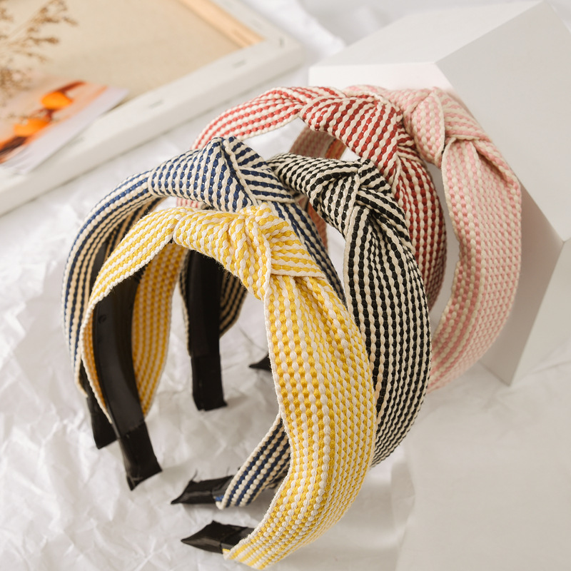 Wide Edged Checkered Headband  - đánh giá và giá Headband Summer Knit