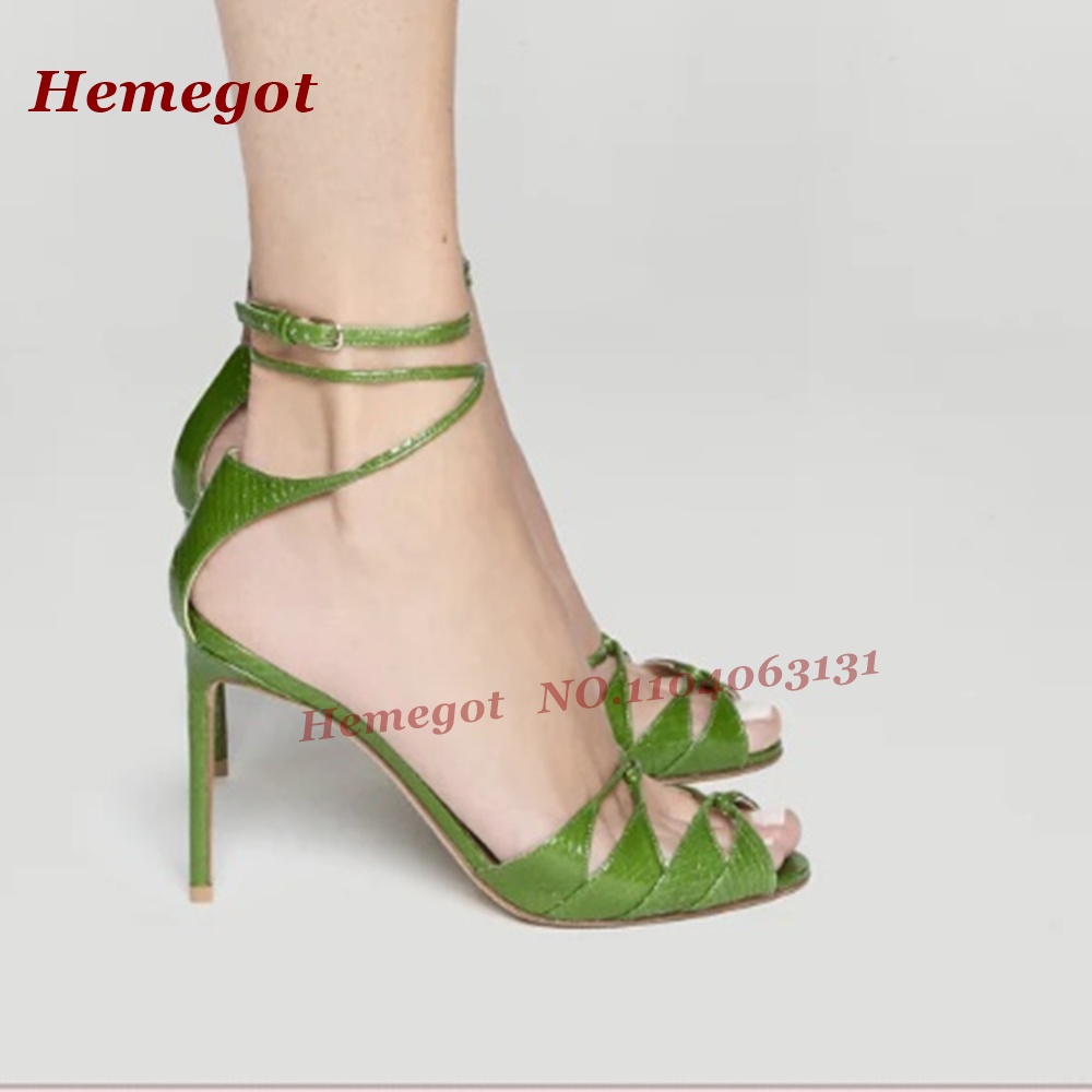Green Croc-Pattern Strappy San - đánh giá và giá Sandal Strappy Heeled